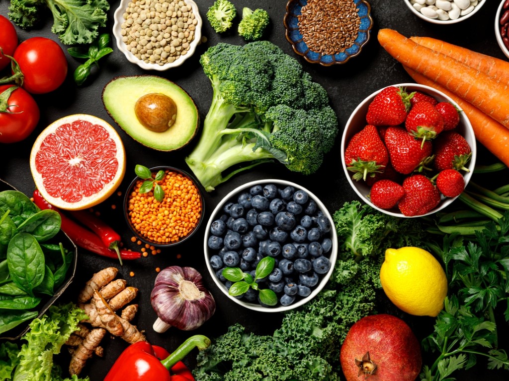 Fruit and vegetable arrangement